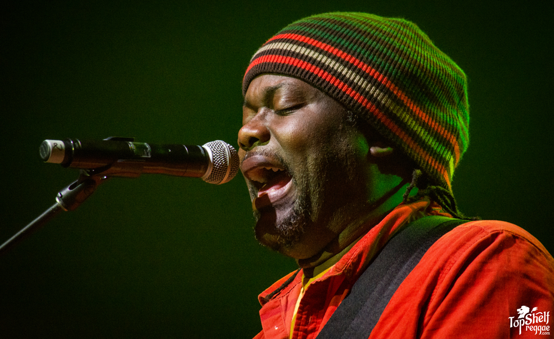 stick got the people going (as they always do), high-fiving the