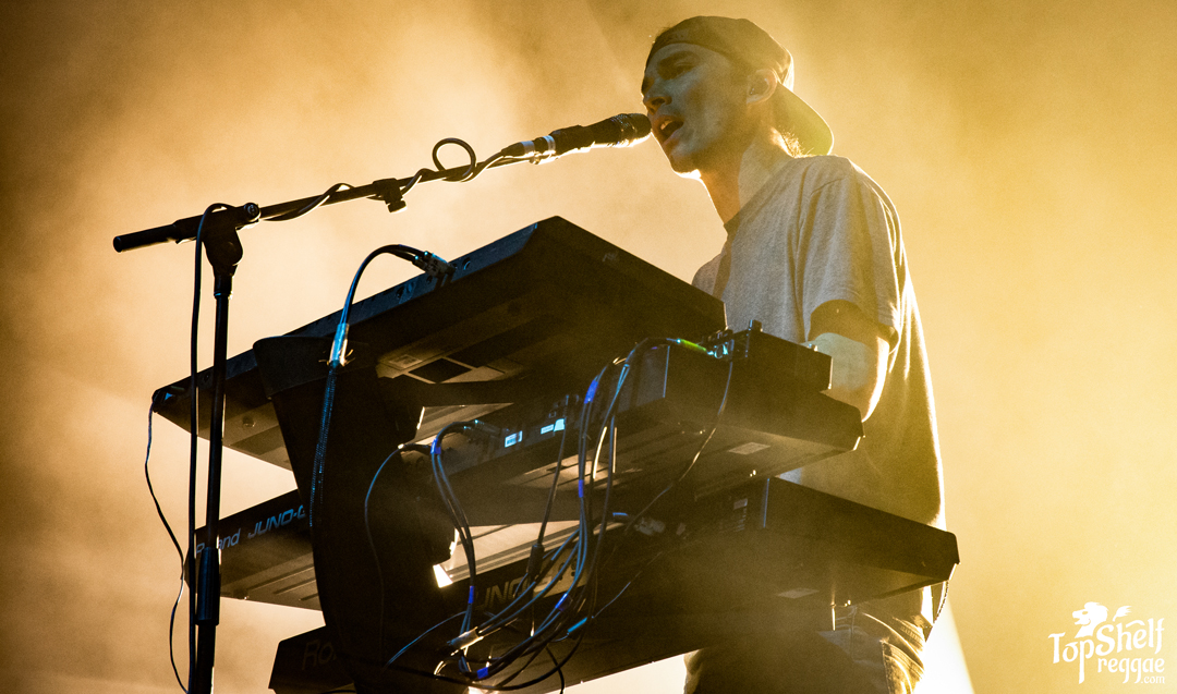 stick got the people going (as they always do), high-fiving the